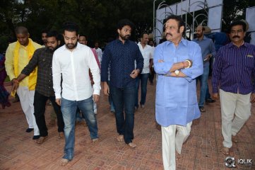 NTR Family Visit to NTR Ghat 2016